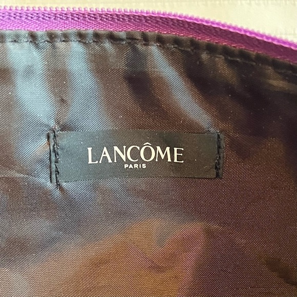 💋3/$18💋4/$20 Lancome‎ Purple Makeup Bag Black Rose Faux Leather Black Trim EUC - Picture 4 of 6